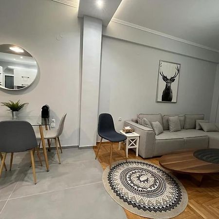 Acropolis Casa 2Bdr/2Bthr W/Hot Tub-3Mins To Plaka Apartment Athens Exterior photo